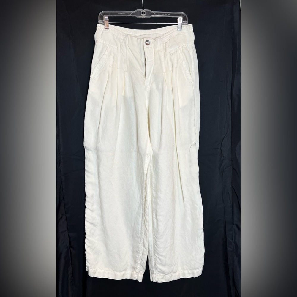 White pleated pants size 8 brand Free People